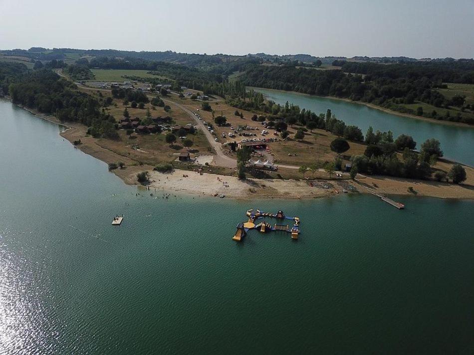 Les Chalets Du Lac De La Gimone Saint-Blancard Bagian luar foto